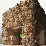 Una instalación hecha con muebles y objetos de madera reciclados será protagonista de la Feria de Milán 2023
